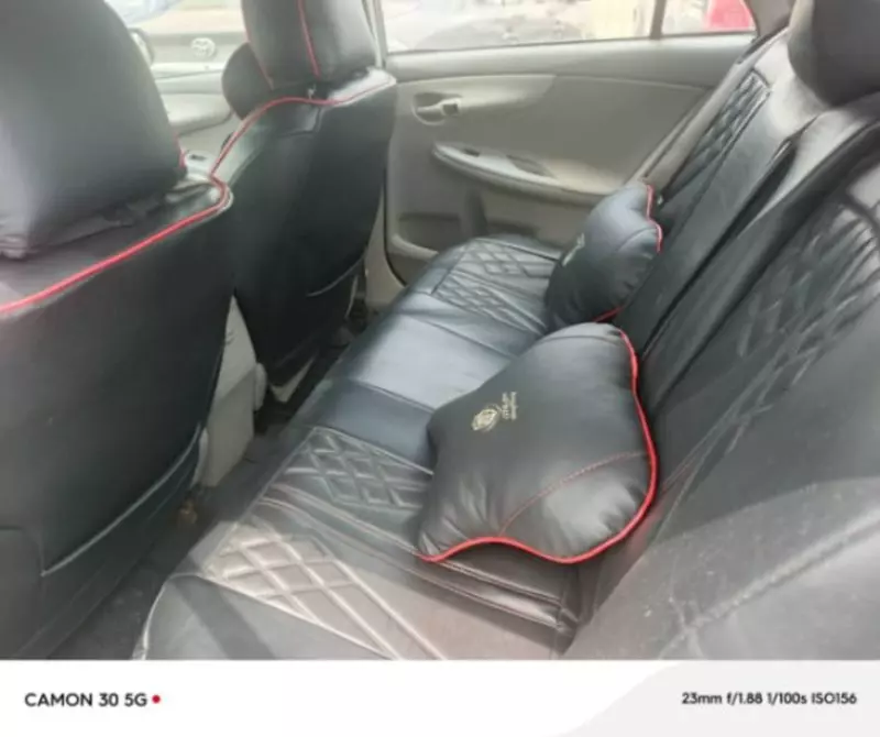 Toyota Corolla   - 2010