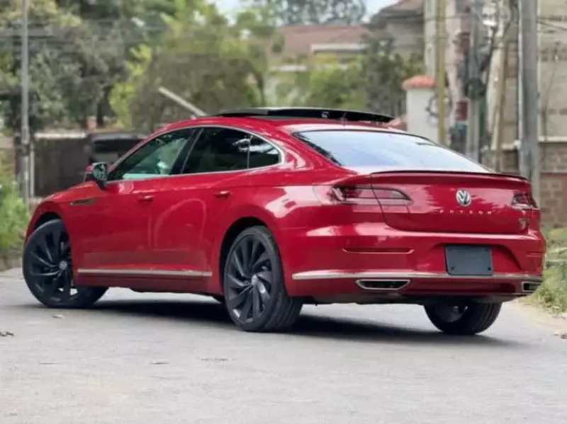 Volkswagen Arteon   -