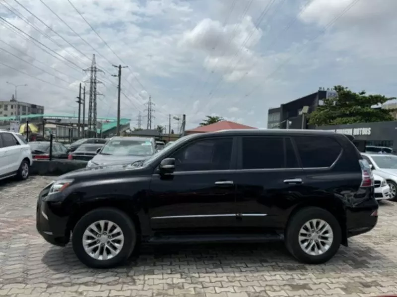 Lexus GX 460   - 2017