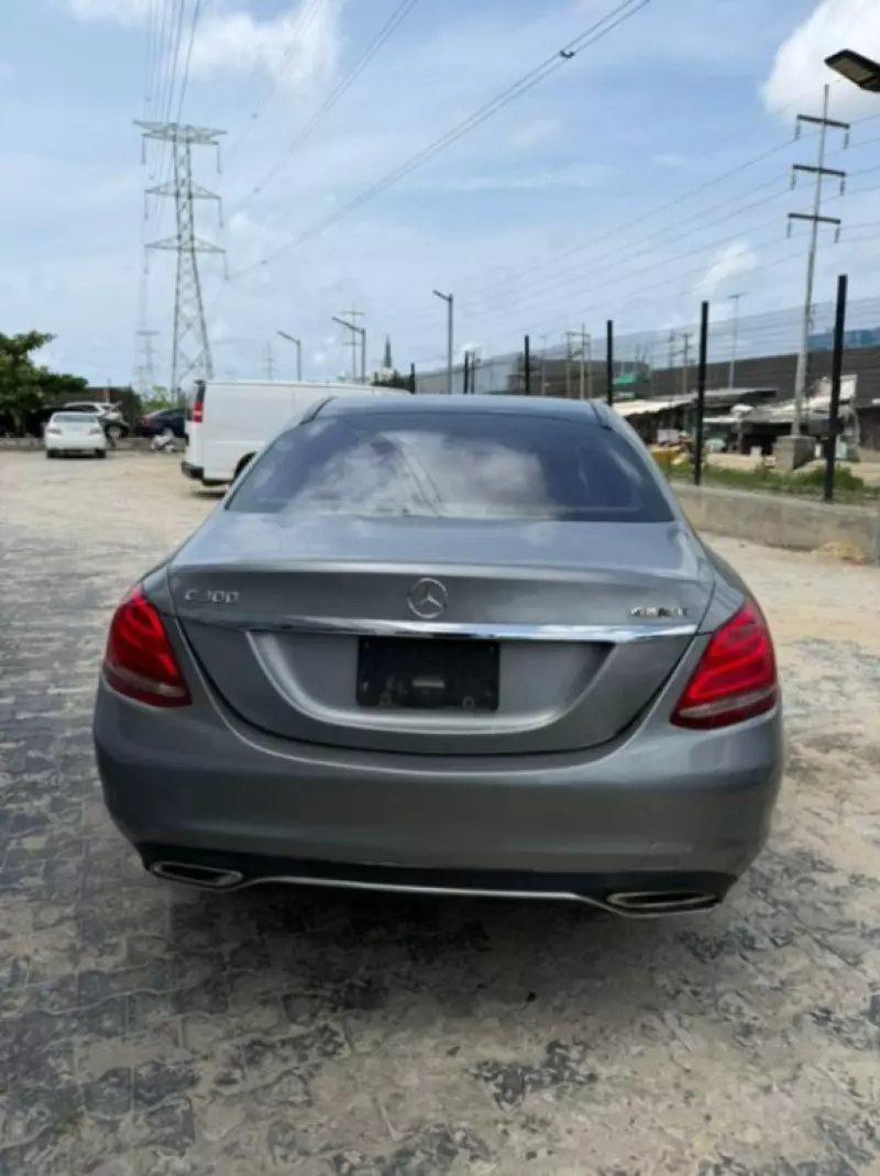 Mercedes-Benz C-Class   - 2015