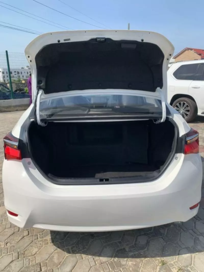 Toyota Corolla   - 2019