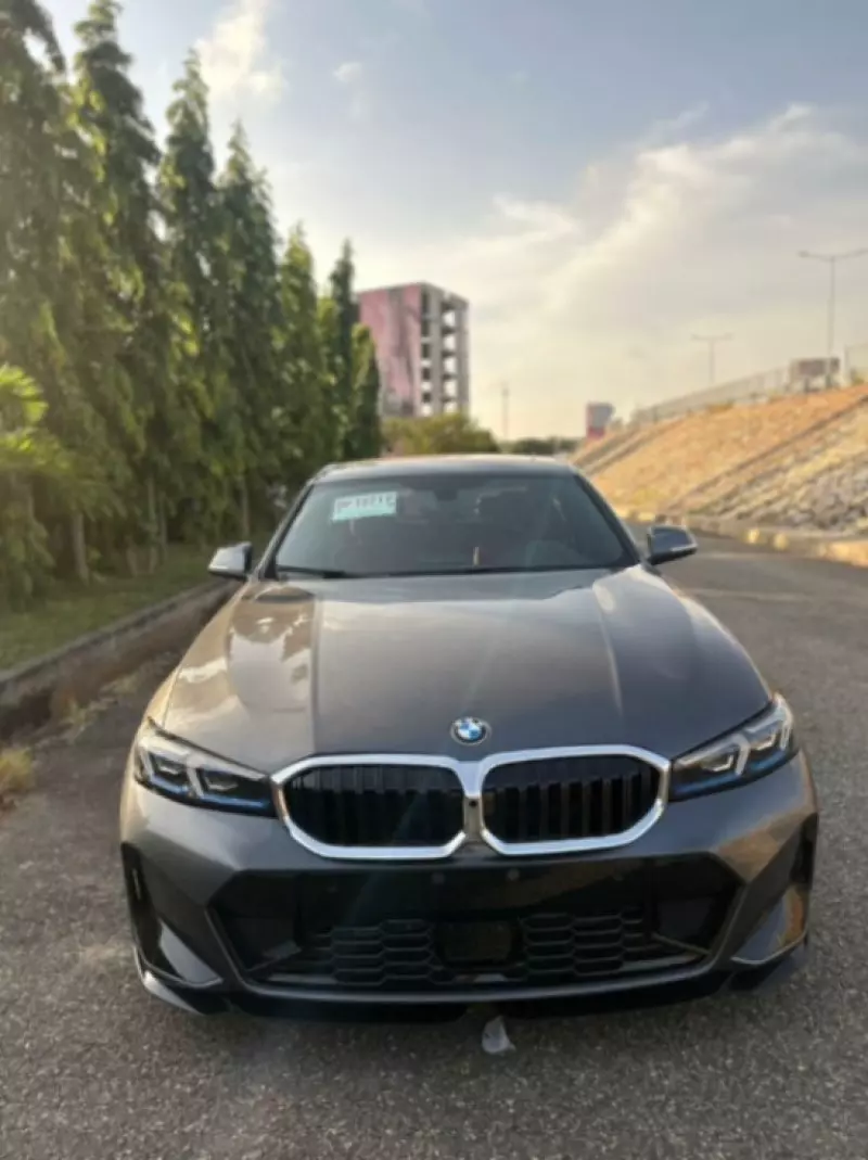 BMW 330   - 2018