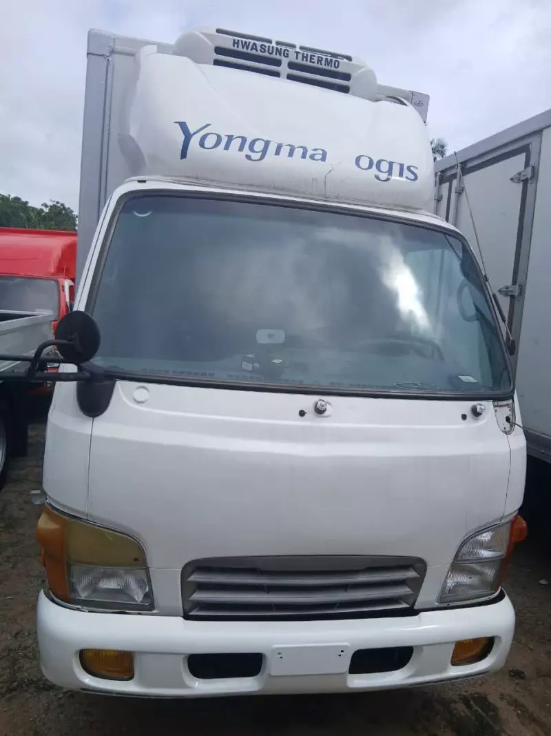 Hyundai Mighty   - 2002