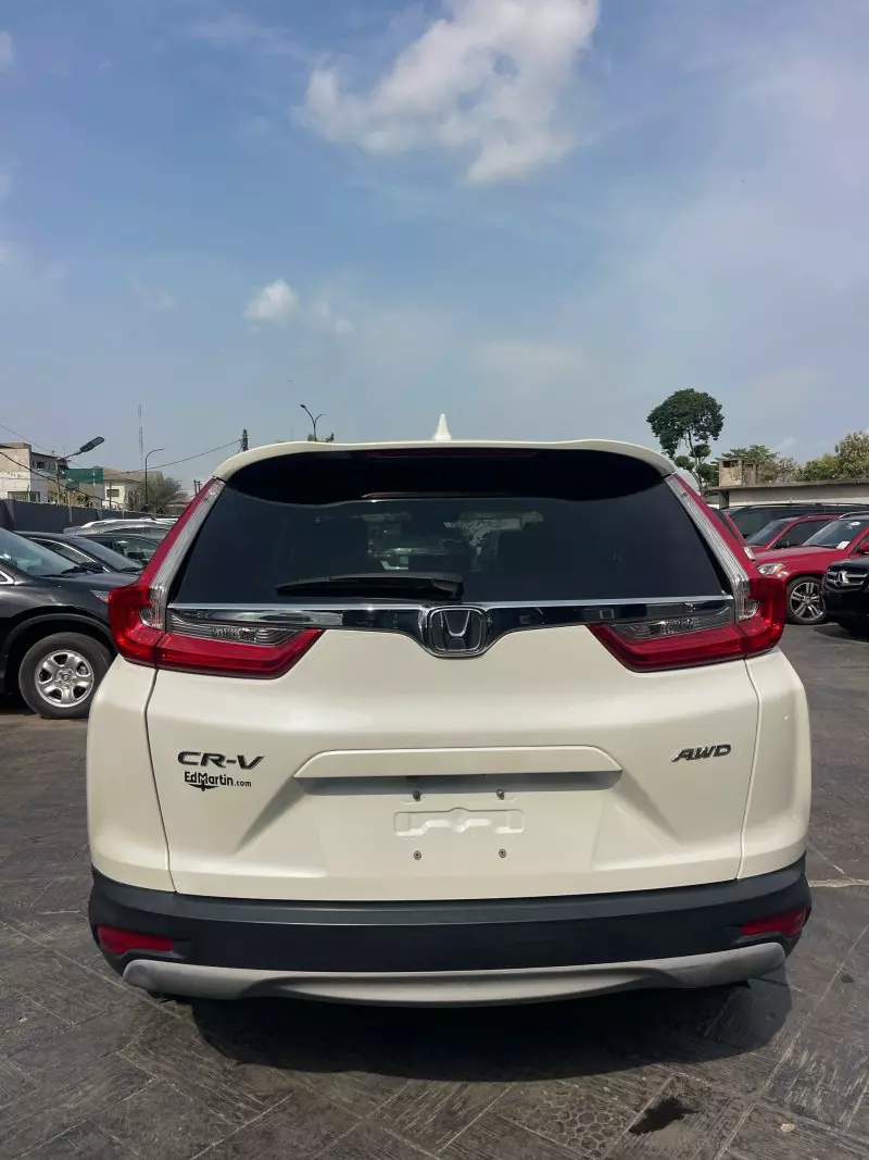 Honda CR-V   - 2017