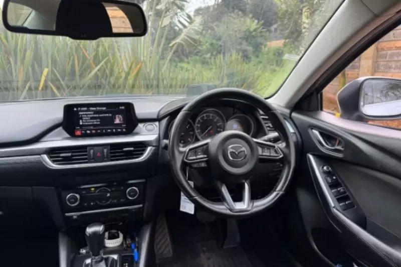 Mazda Atenza    - 2017