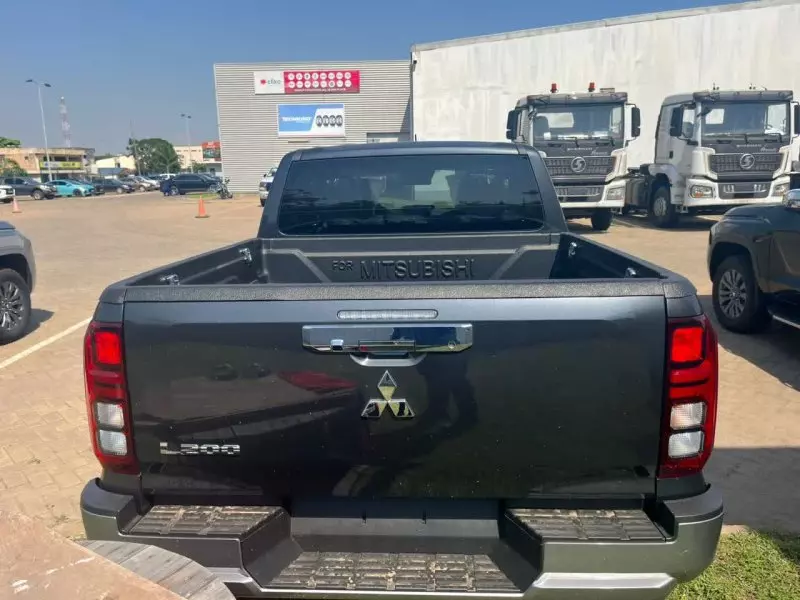 Mitsubishi L200 D/C Sportero A/T