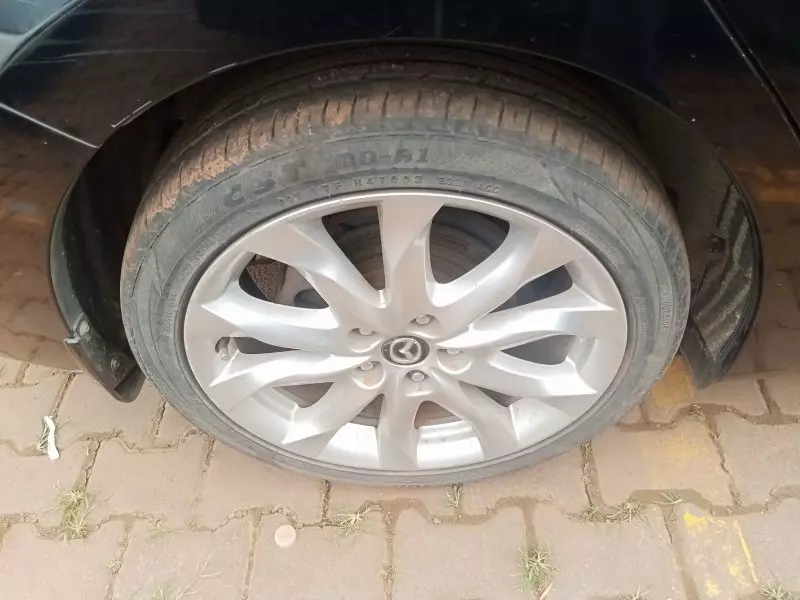 Mazda Axela    - 2017