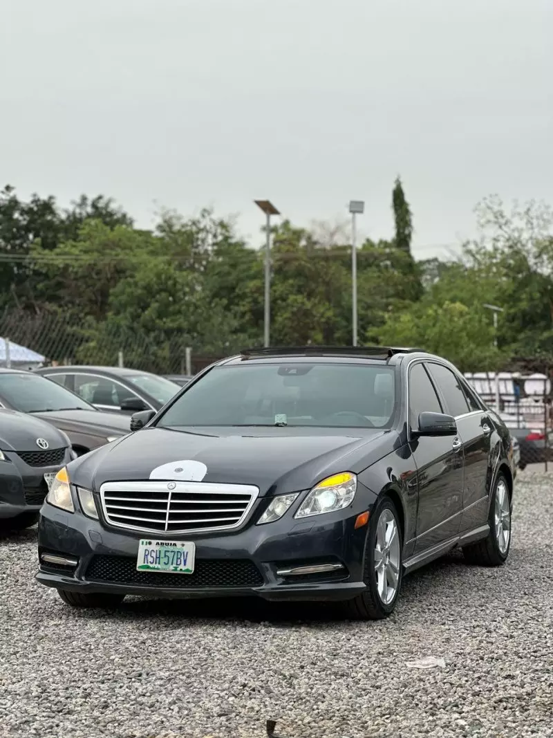 Mercedes-Benz E 350   - 2012