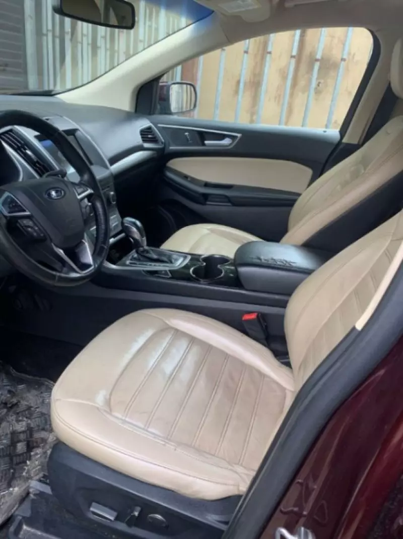 Ford Explorer   - 2018