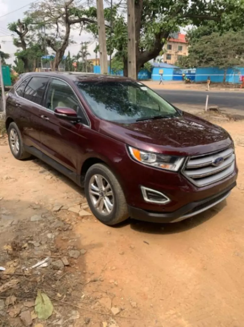 Ford Explorer   - 2018