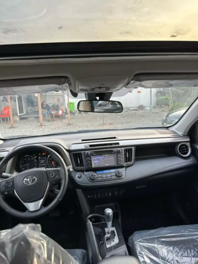 Toyota RAV 4   - 2018