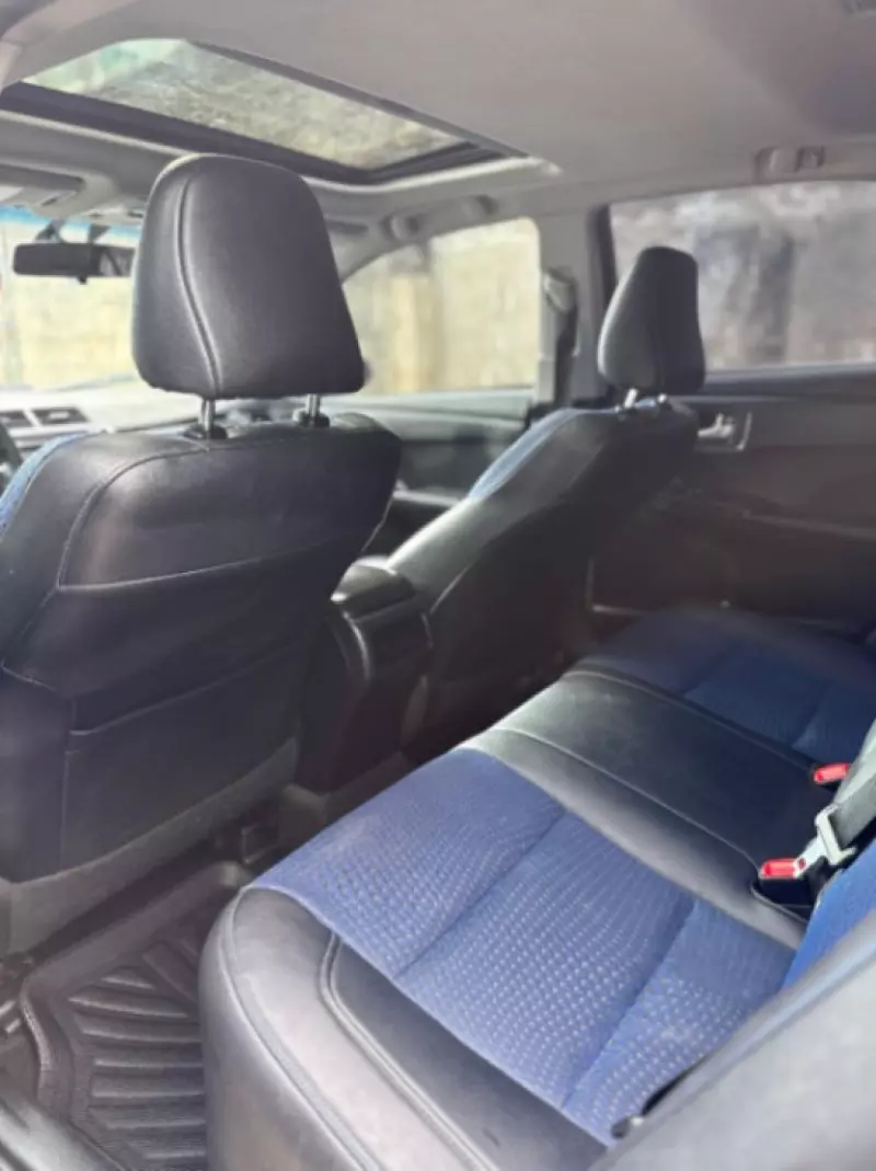 Toyota Camry   - 2016