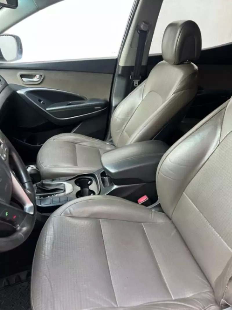 Hyundai Santa Fe   - 2014