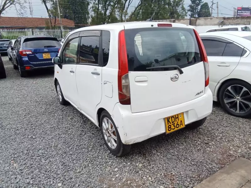 Daihatsu Move   - 2015