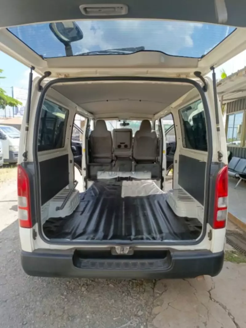 Toyota Hiace   - 2008