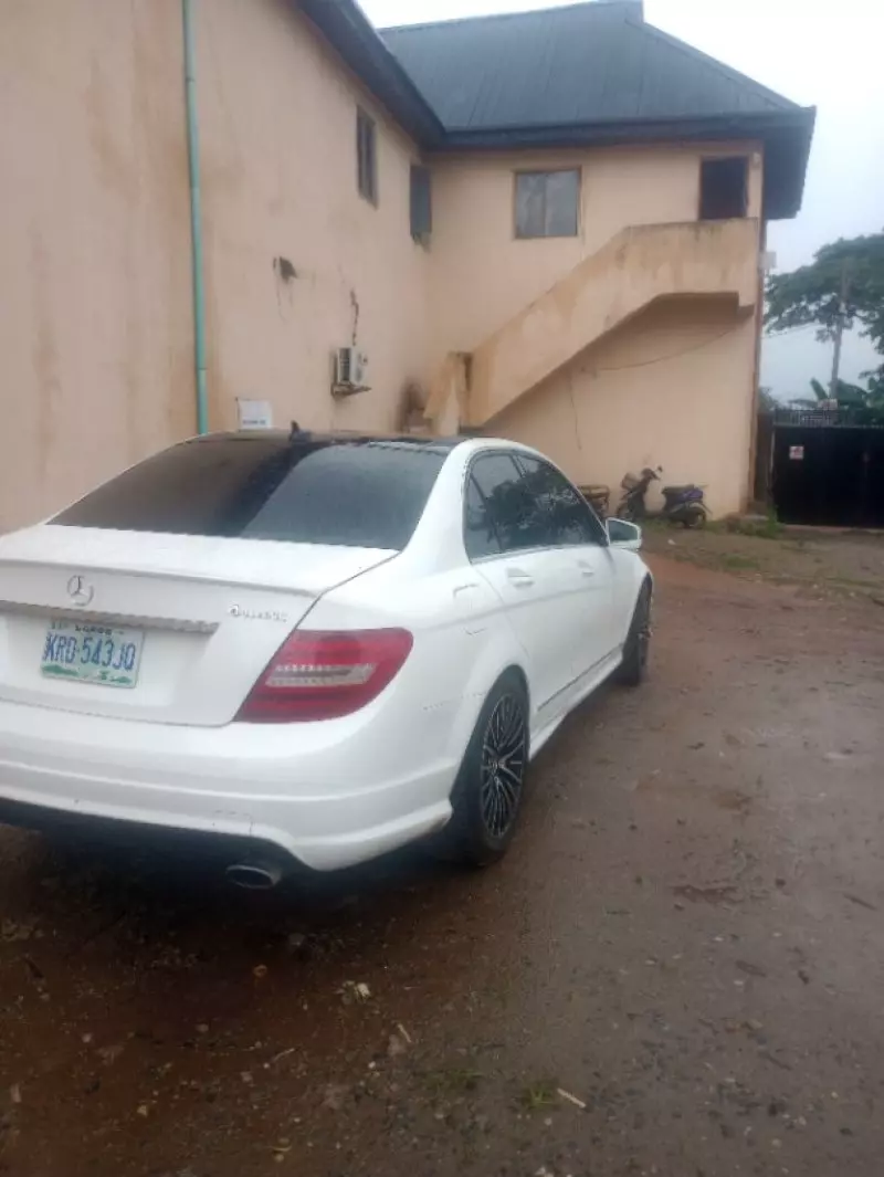 Mercedes-Benz C 350   - 2009