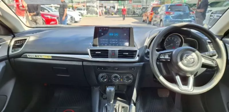 Mazda Axela    - 2018