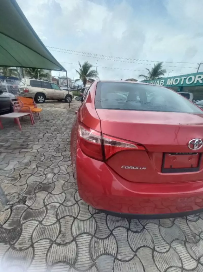 Toyota corolla   - 2018