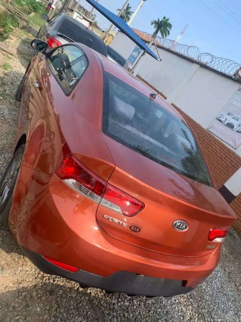 KIA Forte   - 2011