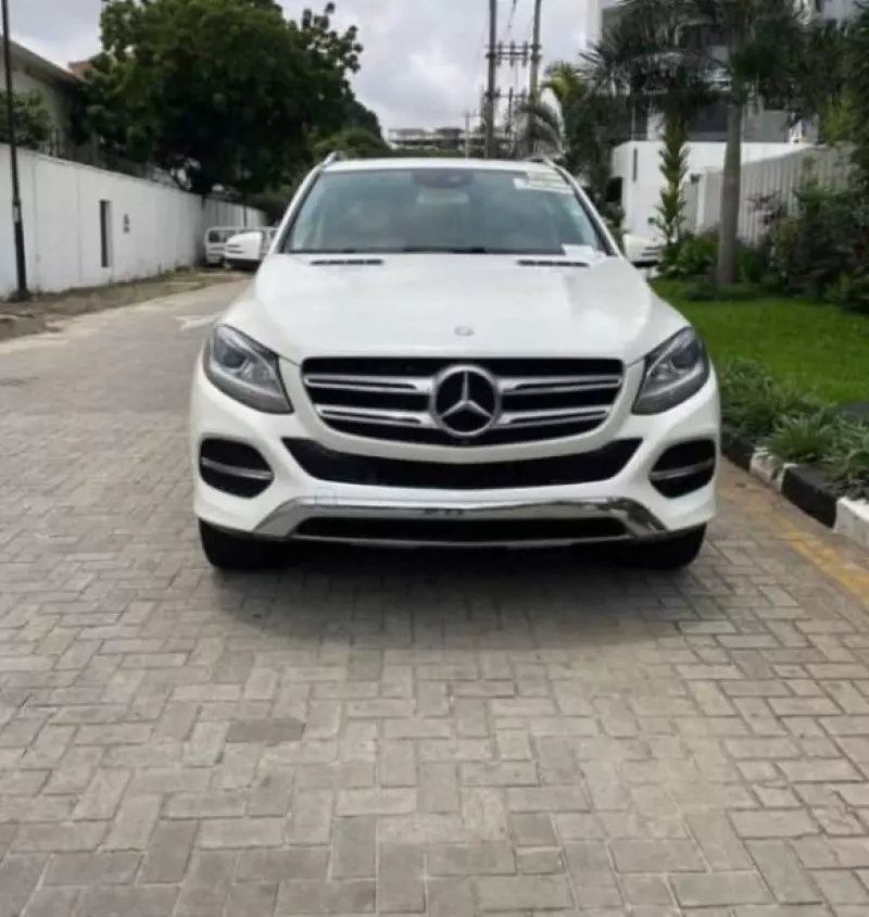 Mercedes-Benz GLE 350   - 2016