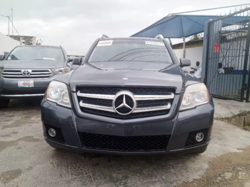 Mercedes-Benz GLK 350   - 2010