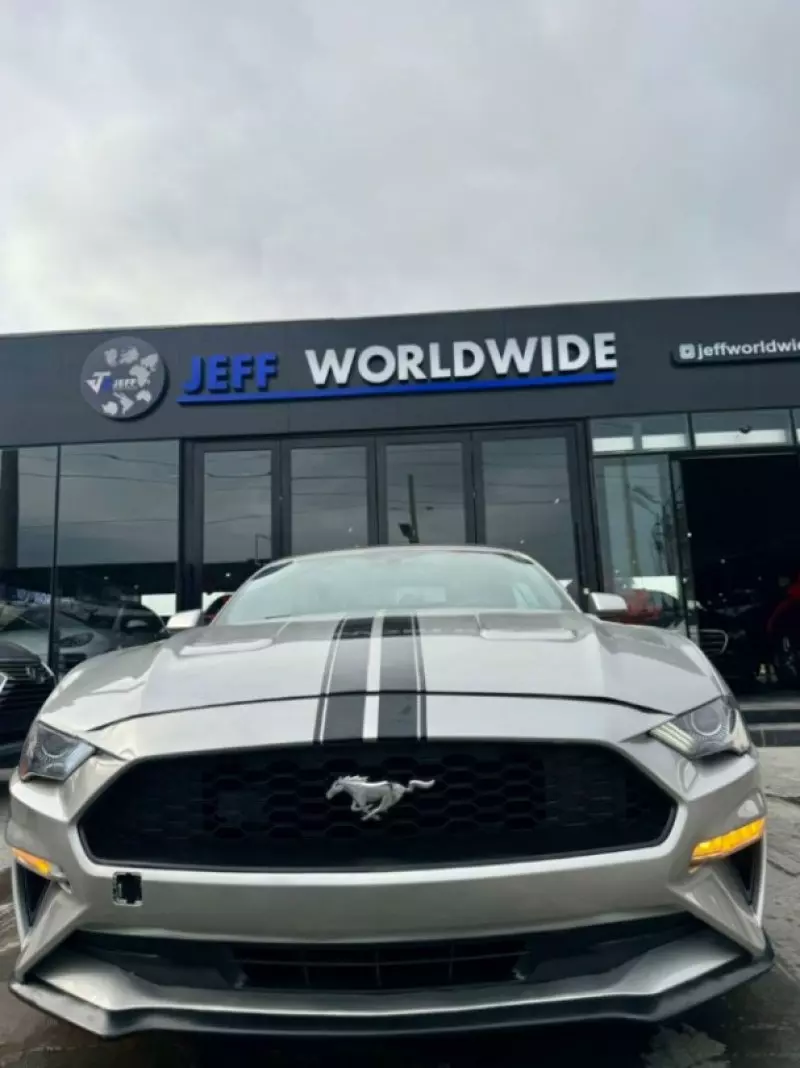 Ford Mustang   - 2016