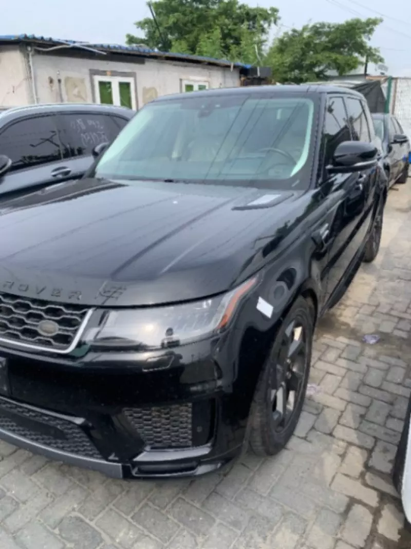 RANGE ROVER HSE LR4