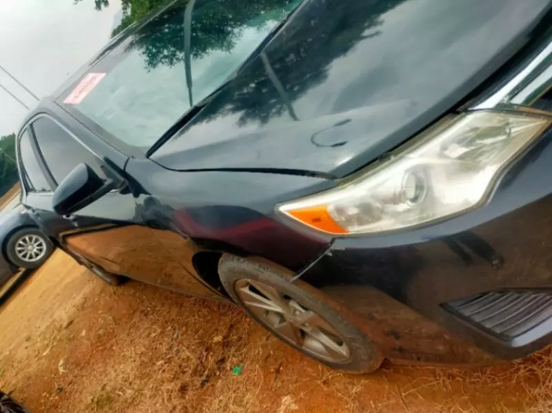 Toyota Camry   - 2012