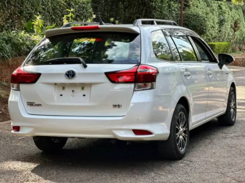 Toyota Fielder hybrid