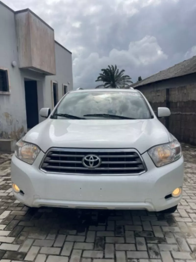 Toyota Highlander   - 2009