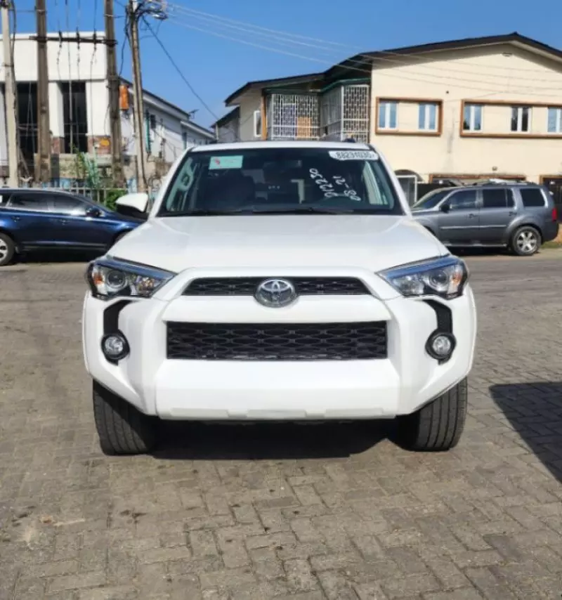 Toyota 4-Runner   - 2019
