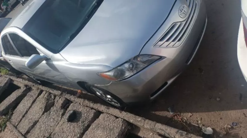 Toyota Camry   - 2009