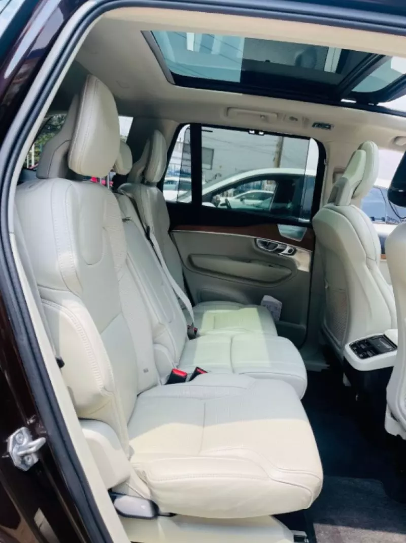 Volvo XC90   - 2018