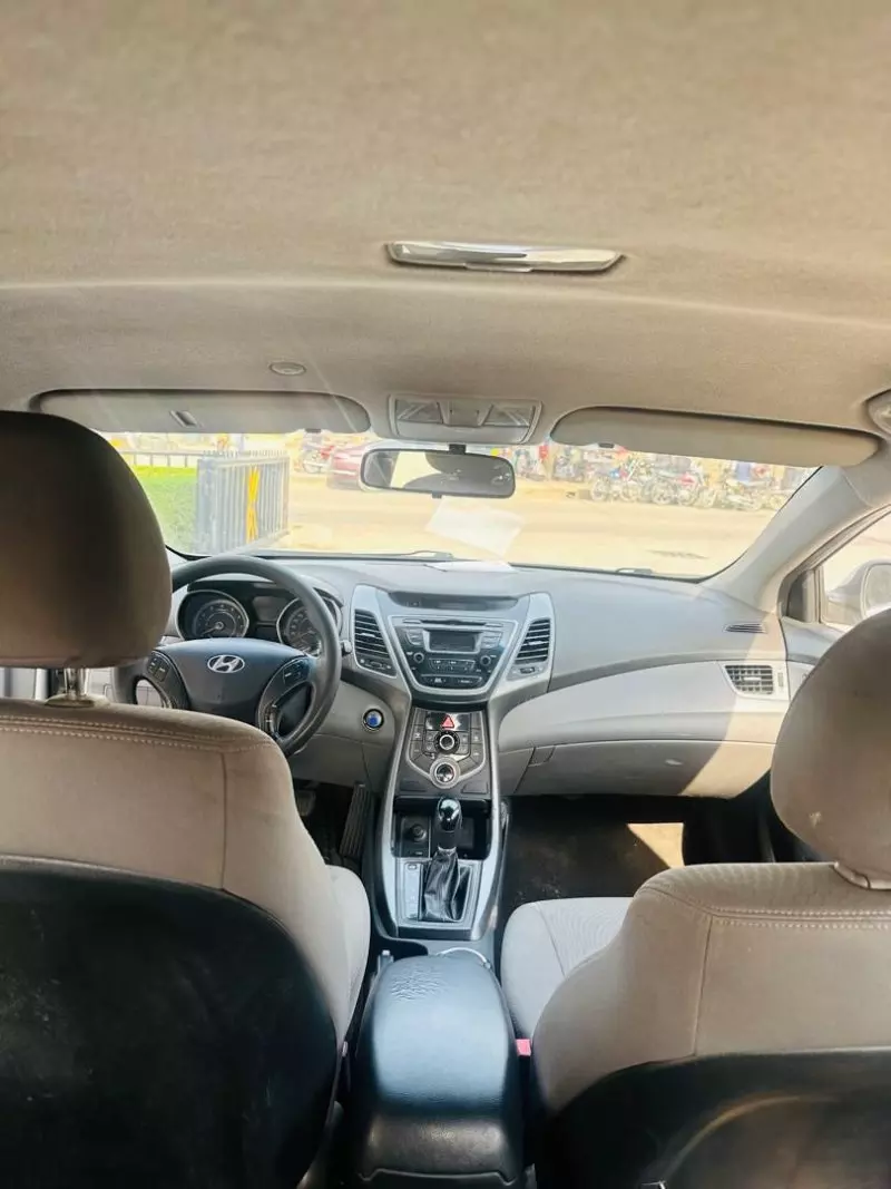 Hyundai Elantra   - 2014
