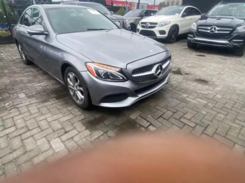 Mercedes-Benz C 300   - 2015