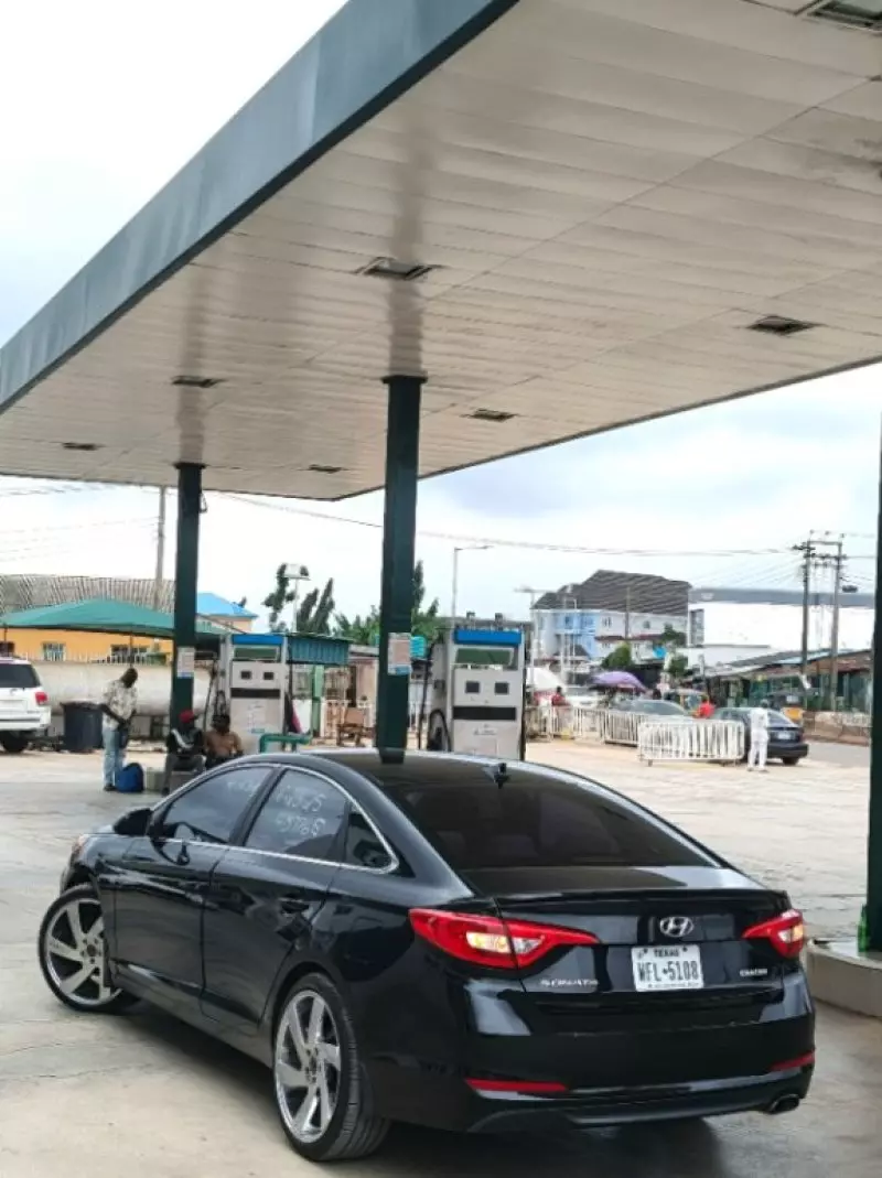 Hyundai Sonata   - 2017