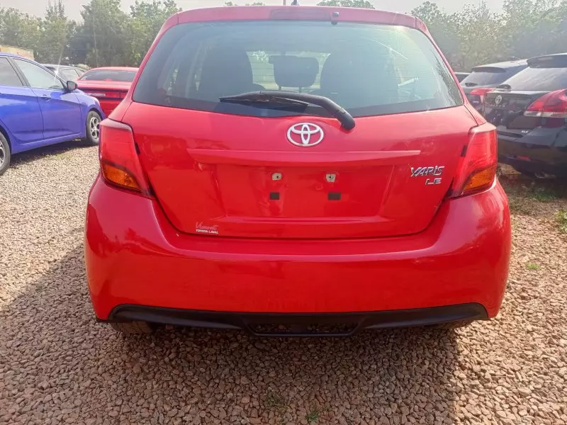 Toyota Yaris   - 2015