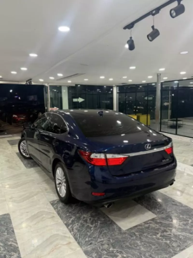 Lexus ES 350   - 2015