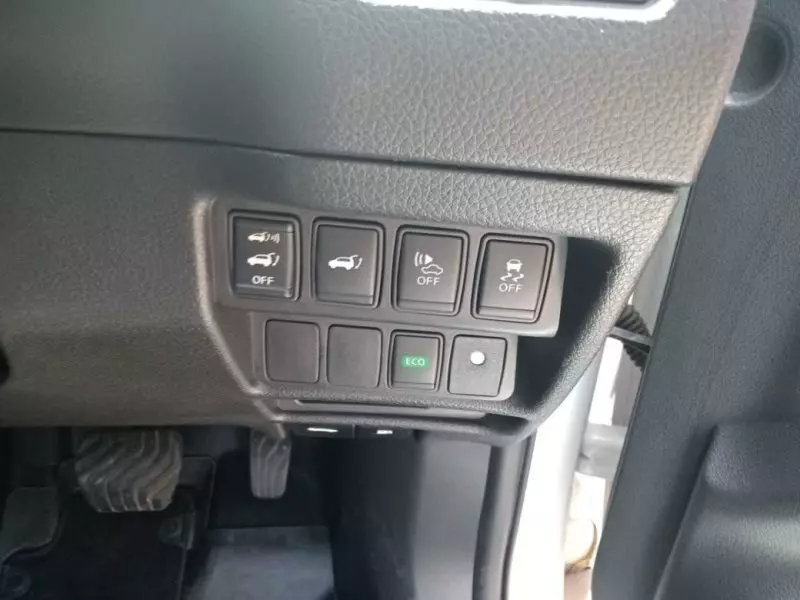 Nissan x-trail hybrid   - 2016