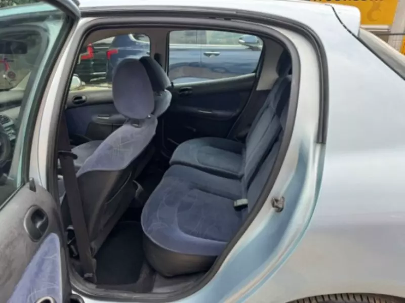 Peugeot 206   - 2005