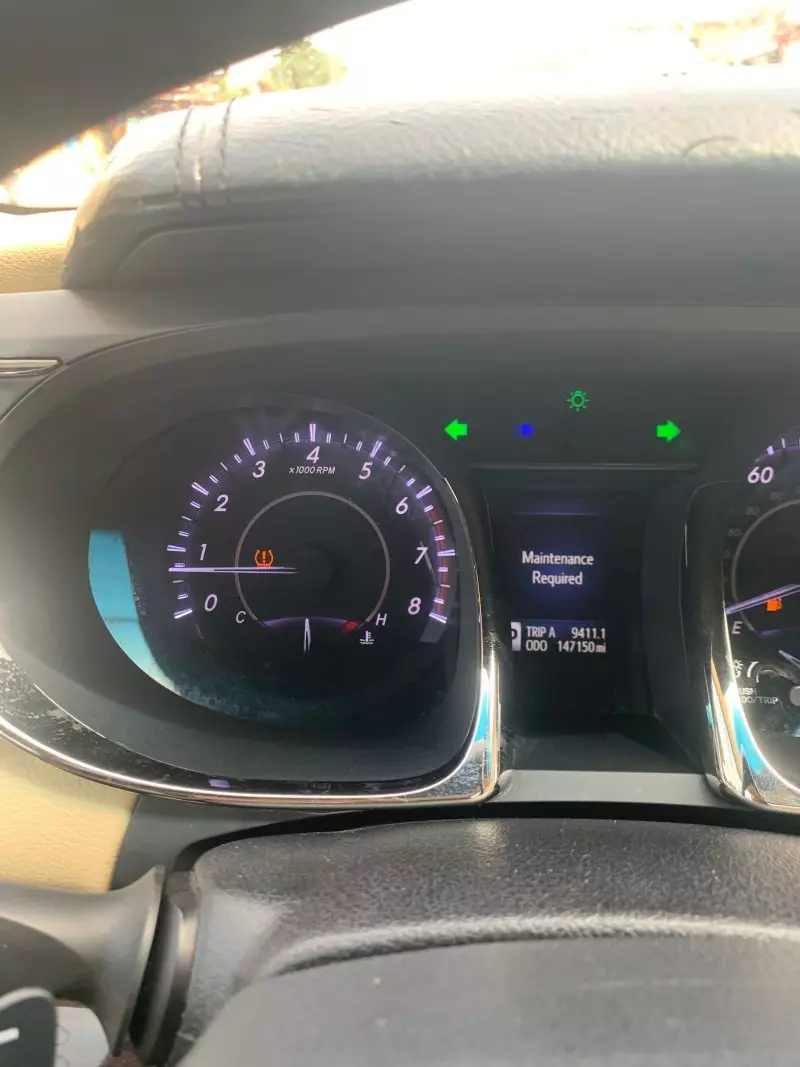 Toyota Avalon   - 2013