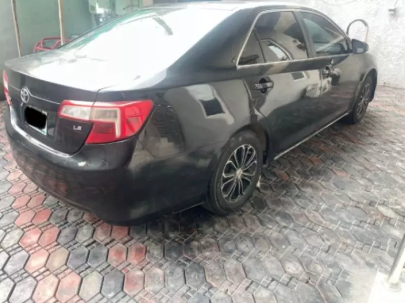 Toyota Camry   - 2012