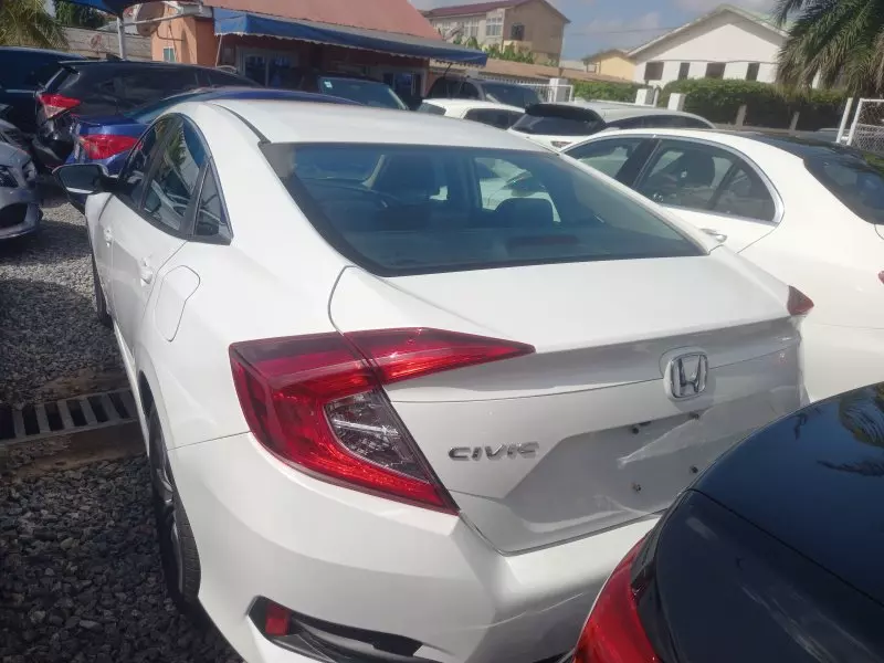 Honda Civic   - 2021