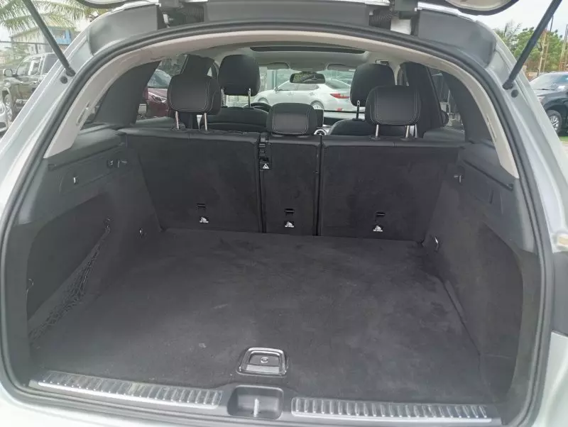 Mercedes-Benz GLC 300   - 2016
