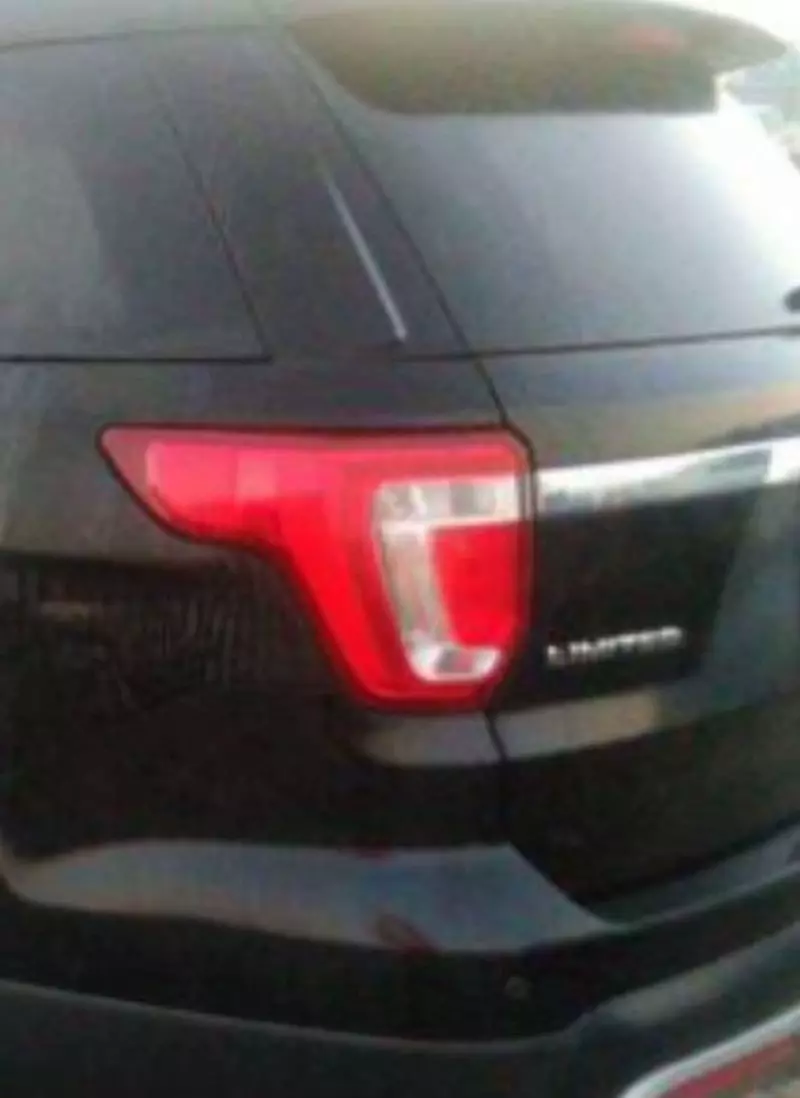 Ford Explorer   - 2016