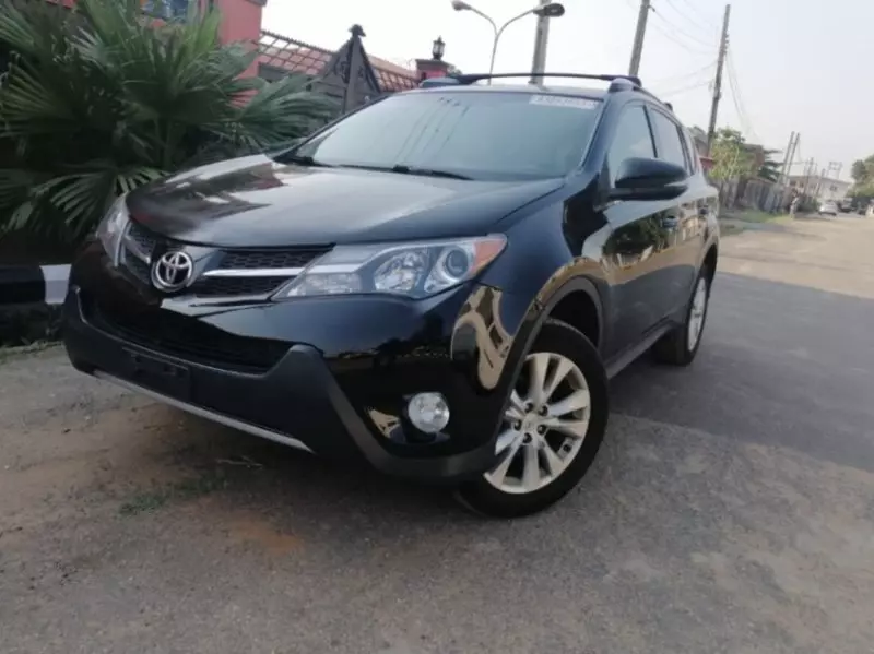 Toyota RAV4   - 2015