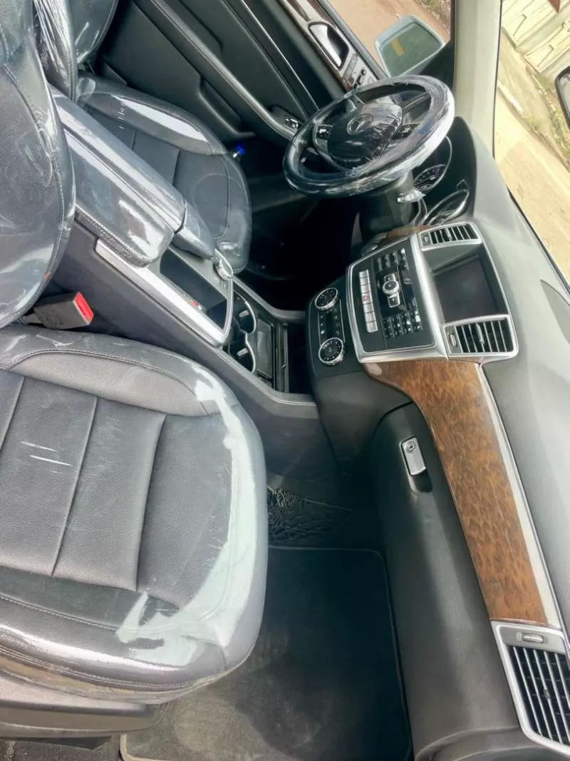 Mercedes-Benz ML-Class   - 2013