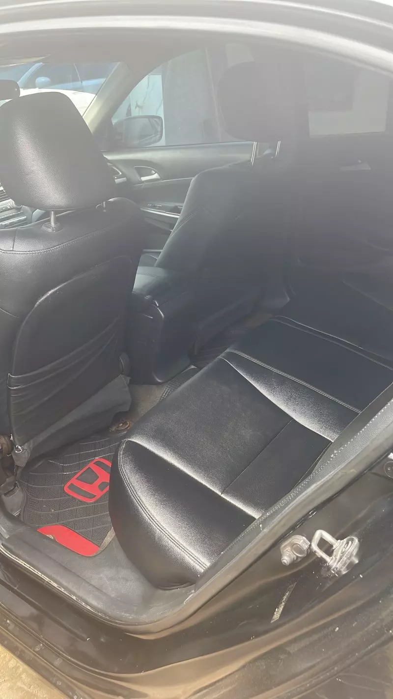 Honda Accord   - 2011