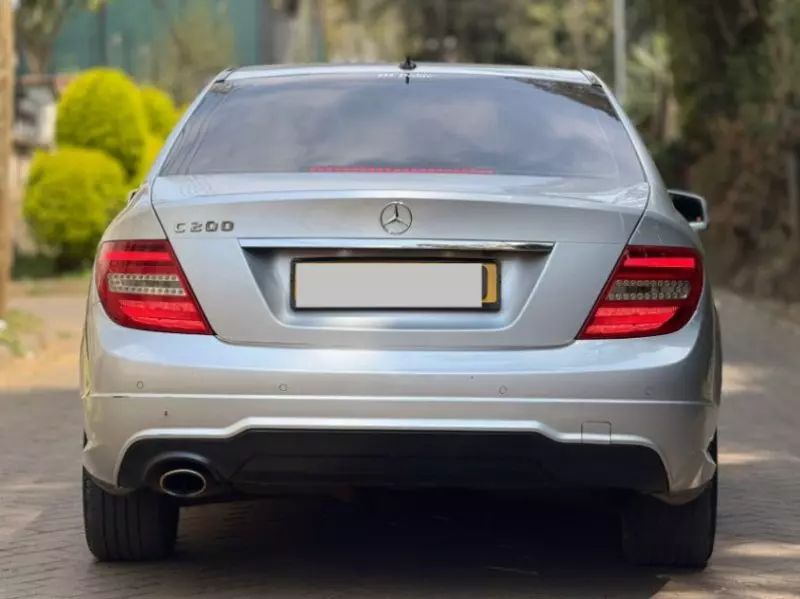 Mercedes-Benz C 200   - 2013