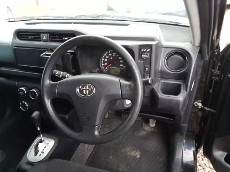 Toyota Succeed    - 2015